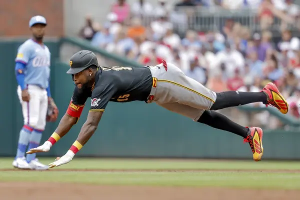 Pirates Braves Baseball