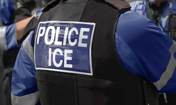 Dominicanos en NYC aplauden juez prohíba arrestos de ICE dentro o cerca de tribunales migratorios