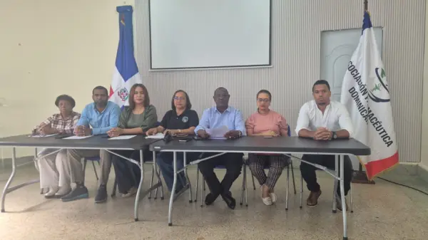 Psicólogos, farmacéuticos, bioanalistas y otros profesionales se quejaron de no tener respuesta a varias reivindicaciones laborales como ha pasado con otros sectores del sistema.