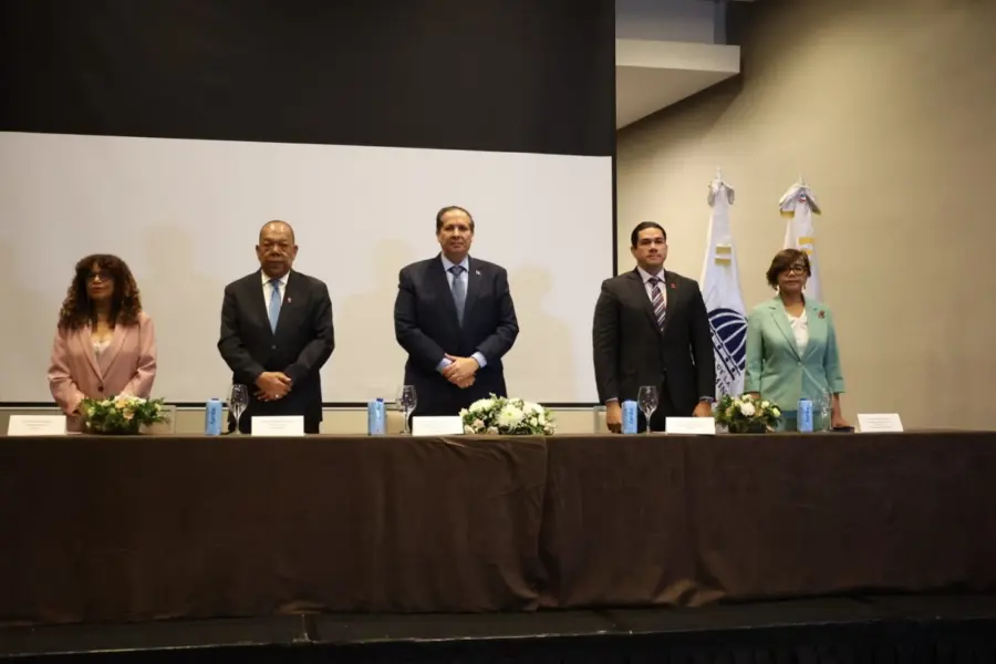 RD se prepara para asumir respuesta al VIH ante eventual salida de fondos internacionales. José de León.
