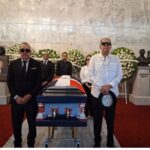 República Dominicana despide al cantante Alex Bueno; artistas asisten y dan último adiós 