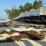 Turismo entrega equipos por RD$128 millones para reforzar limpieza de playas combatir el impacto del sargazo