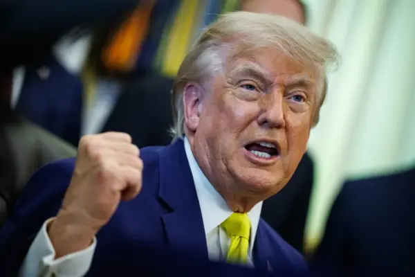 El presidente de EE.UU.,Donald Trump, en una imagen de archivo en el Despacho Oval, en la Casa Blanca.
