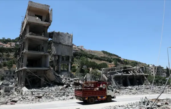 Un edificio destruido en el Líbano tras un ataque aéreo israelí. EFE/EPA/Wael Hamzeh/Archivo