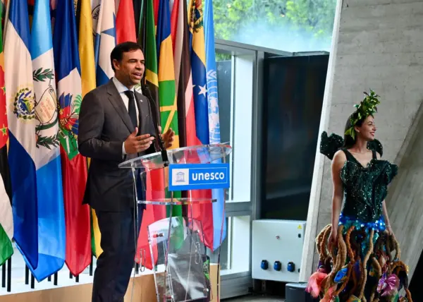 ministro de Cultura de la República Dominicana, Roberto Ángel Salcedo