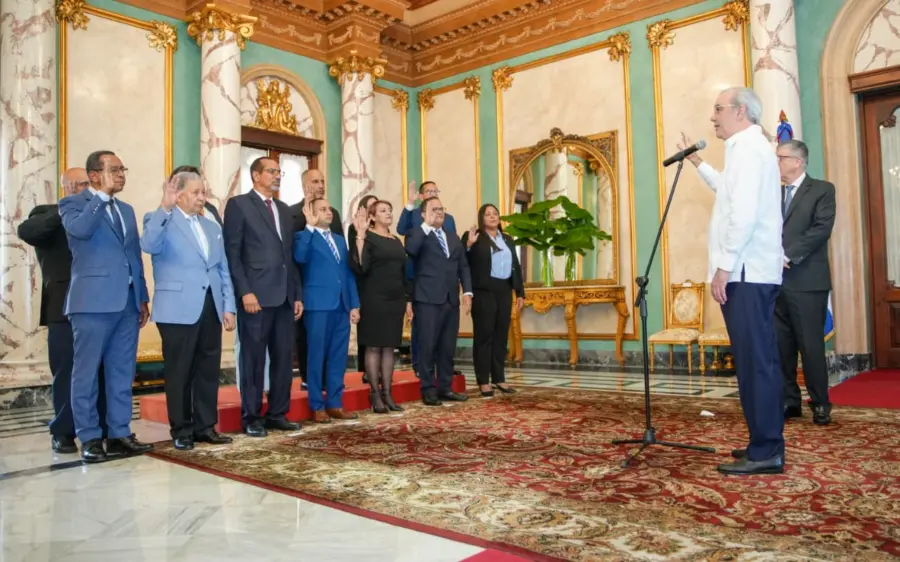 El presidente Luis Abinader encabezó este miércoles la juramentación del Comité Dominicano de Salud Mental Penitenciaria