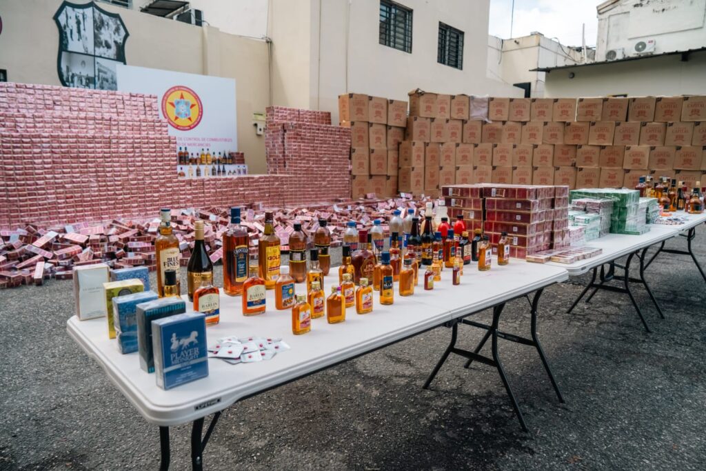 Incautan más de tres millones de cigarrillos, clerén y fármacos irregulares en la frontera