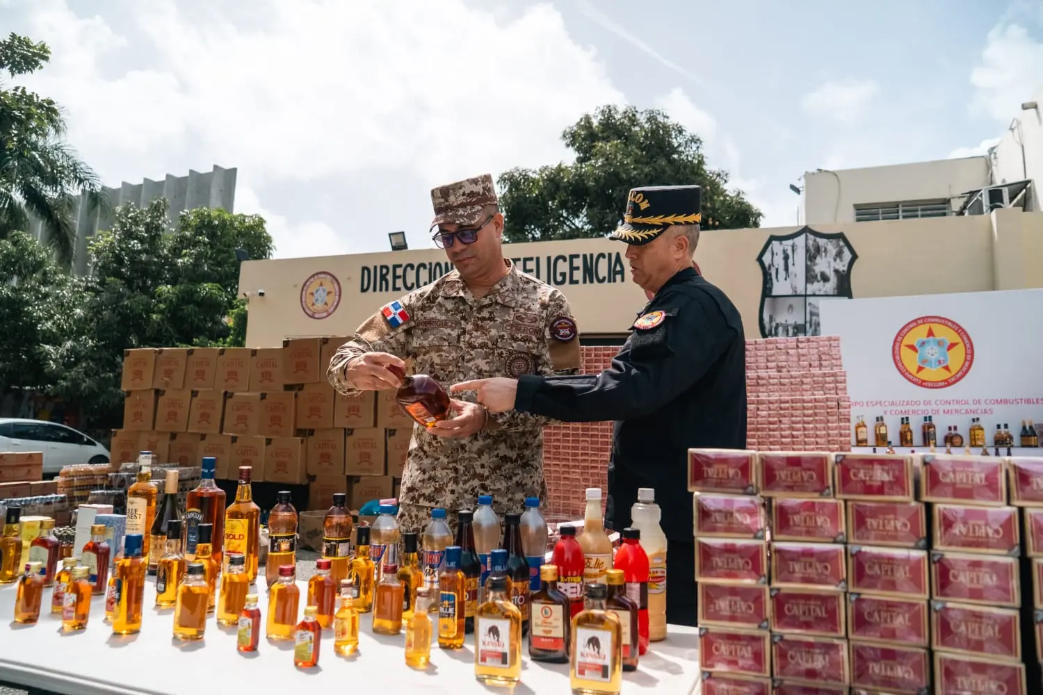 CESFRONT entrega a CECCOM más de tres millones de unidades de cigarrillos incautados en la frontera