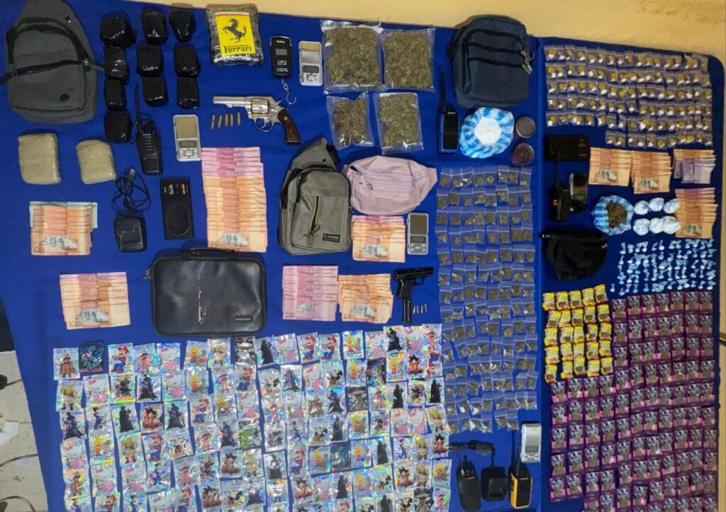 Intensifican operativos contra el tráfico de drogas en SDN; apresan a 27 personas