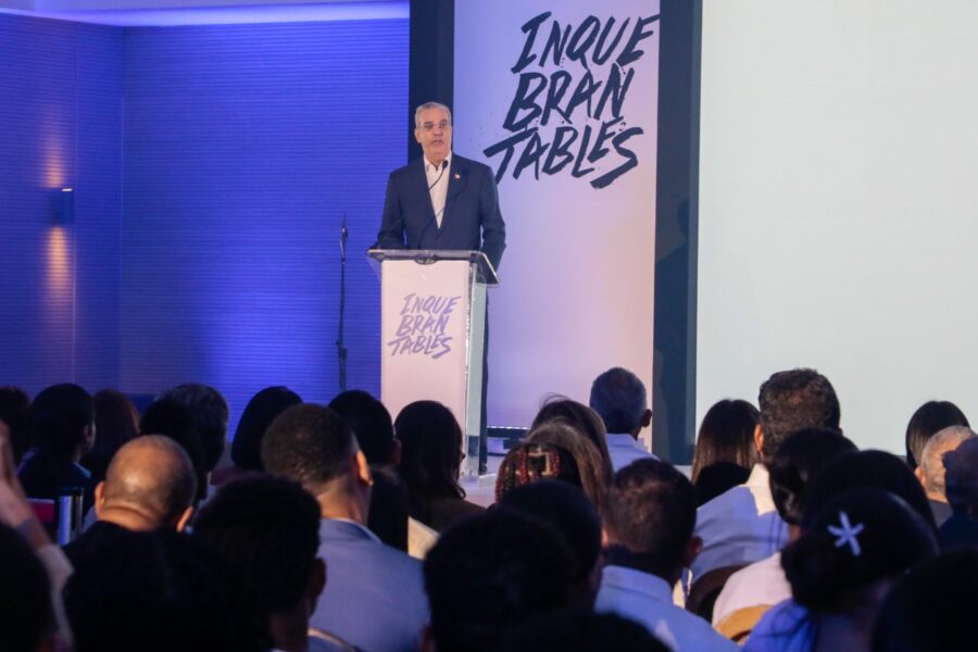 Inquebrantables presidente Luis Abinader juventud
