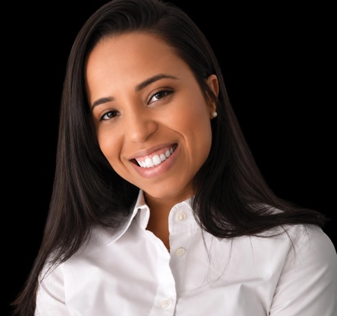 La candidata al Senado Estatal por el Distrito 31 en el Alto Manhattan y parte de El Bronx, la dominicana Nayma Silver-Matos