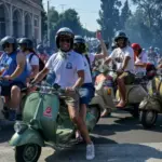 Miles de apasionados de la Vespa desfilan en Roma para celebrar los 80 años de un “icono"