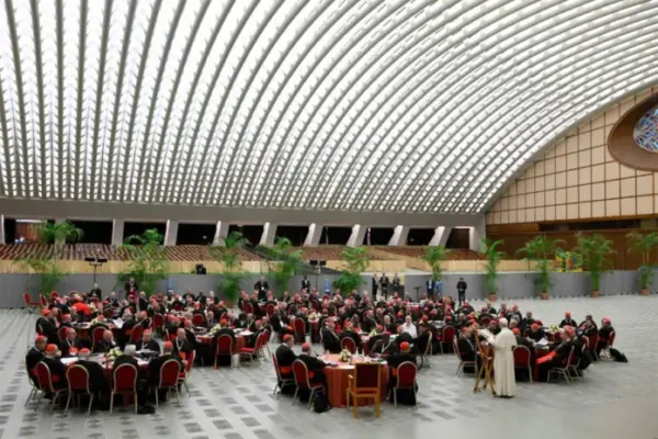 consistorio-696×464.jpg