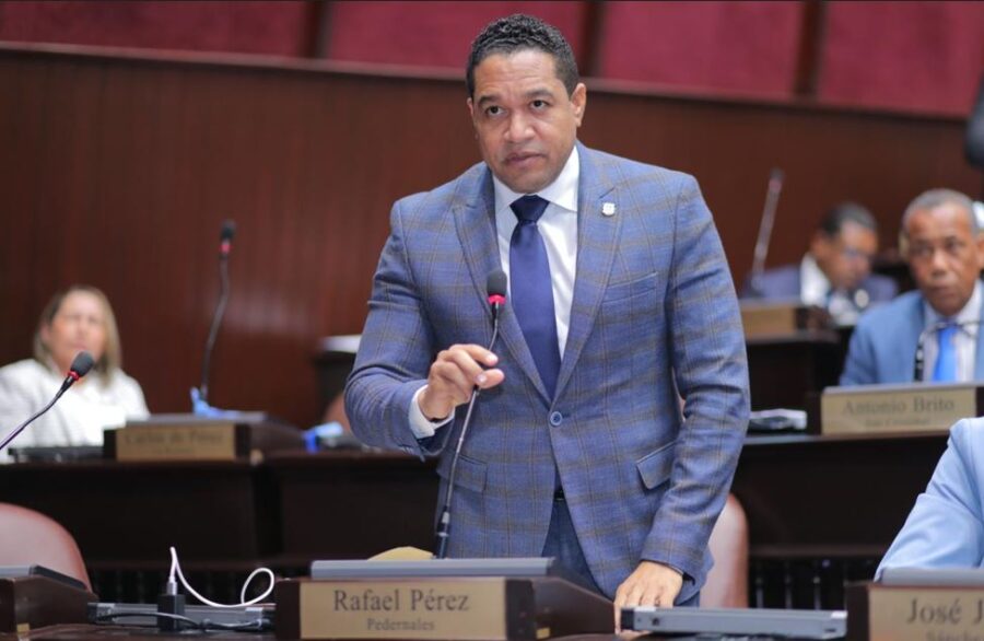 diputado Rafael Perez de la Fuerza del Pueblo