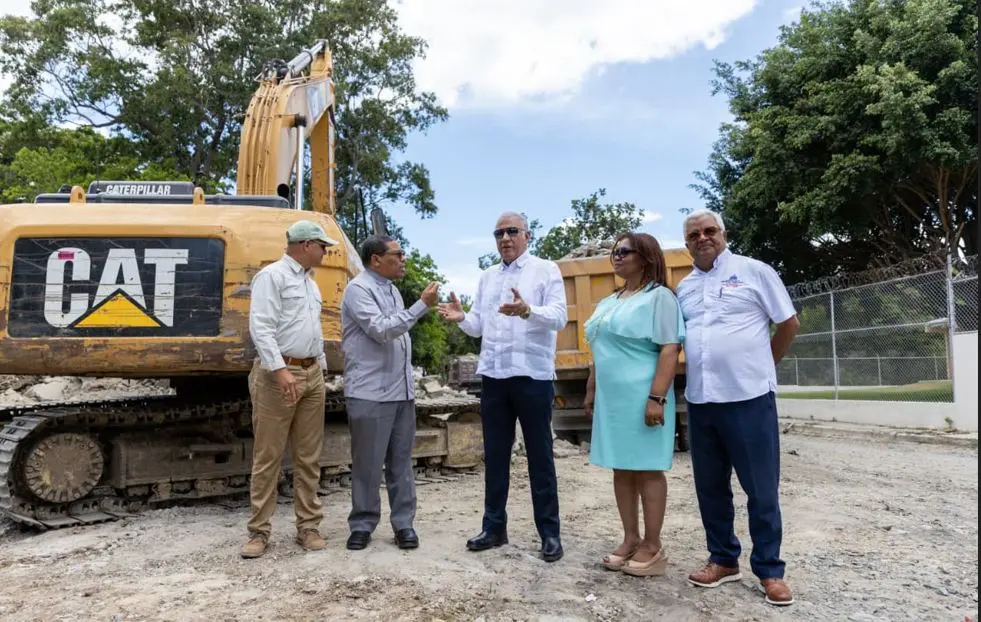 Inician la construcción del gran "Jardín Botánico de La Maguana" en San Juan
