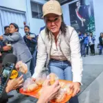 Perú vota para elegir entre Fujimori y Sánchez a su noveno presidente en diez años