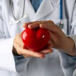 ¿Siente que su corazón se acelera? Podría tratarse de una arritmia