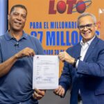De las aulas a los millones: LEIDSA entrega certificado a psicólogo ganador de RD$37 millones en el Loto en Santiago