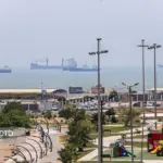 Irán insiste en que se deben seguir sus rutas para cruzar el estrecho de Ormuz tras el ataque a un buque