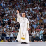 El papa propone en Madrid el lenguaje del amor “para que todos se sientan como en casa"
