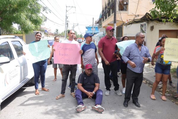 Residentes de Sabana Perdida protestan por apagones