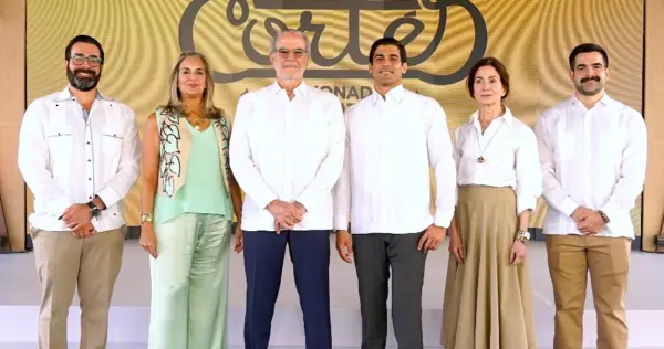 Ignacio J. Cortés  Shehab, Elaine Shehab de Cortés, Ignacio Cortés Gelpí, Eduardo Cortés, Dorilín Cortés y Carlos Cortés.