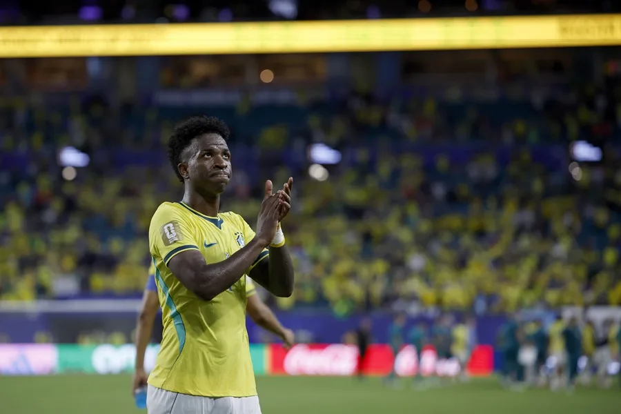 Brasil sonríe por partida doble: liderato y el regreso de Neymar