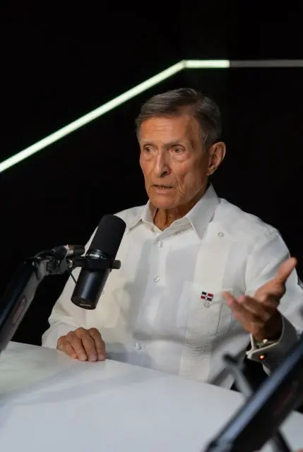 ministro de Relaciones Exteriores, Roberto Álvarez