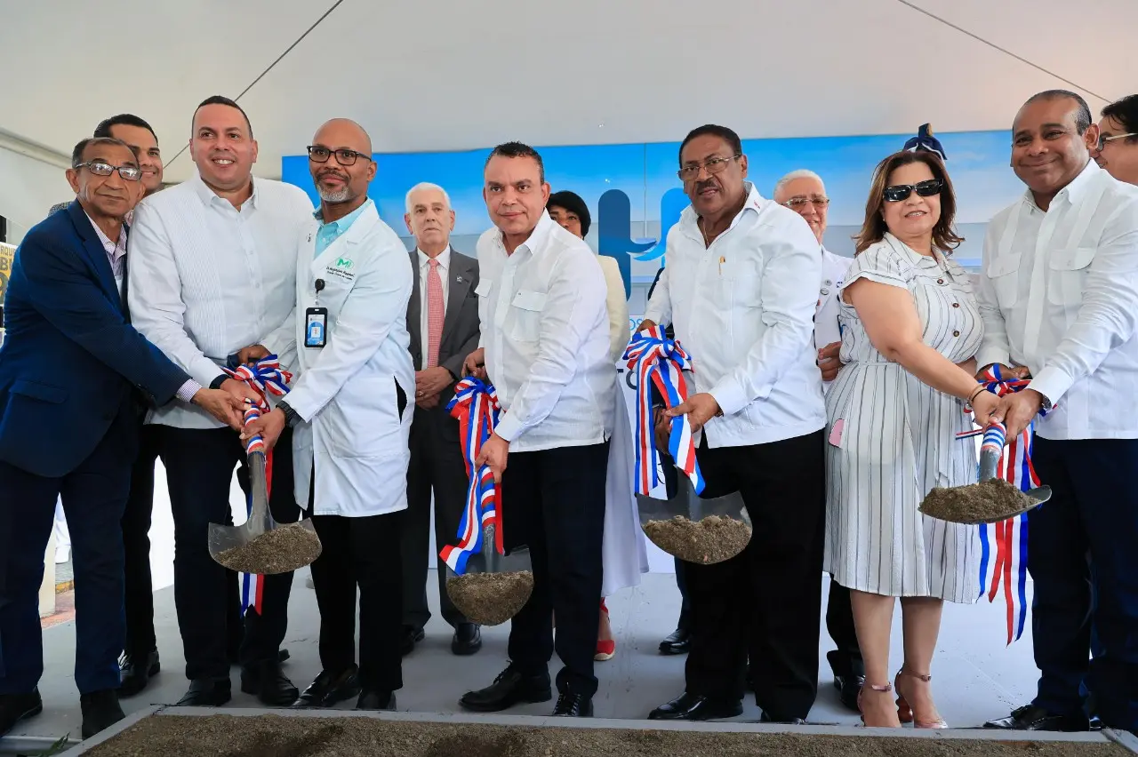 Servicio Nacional de Salud inicia remozamiento del Hospital Salvador B. Gautier