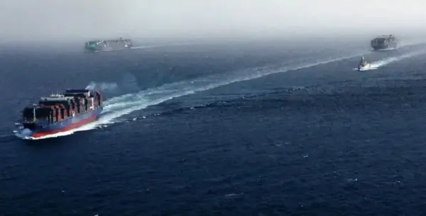 Un deposito flotante de Gas Natural Liquado,   propiedad de Estados Unidos, fue atacado en el puerto egipcio de Damieta.