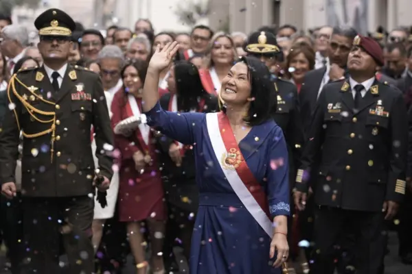 Keiko Fujimori es reconocida como jefa suprema de las Fuerzas Armadas de Perú.