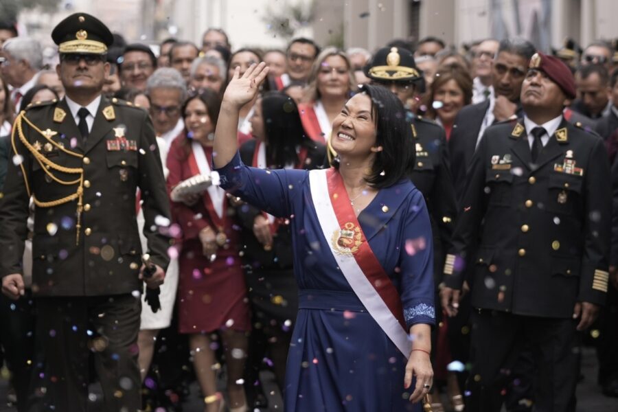 Keiko Fujimori es reconocida como jefa suprema de las Fuerzas Armadas de Perú.