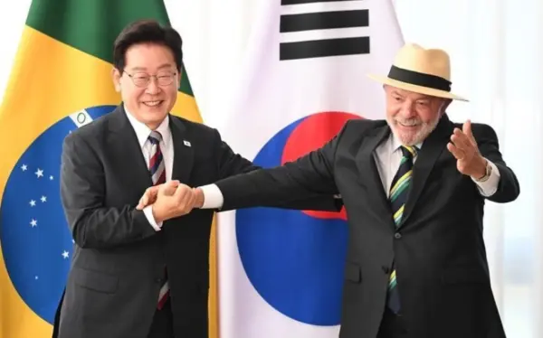 Lula da Silva se reunió con el presidente Lee Jae-myung.