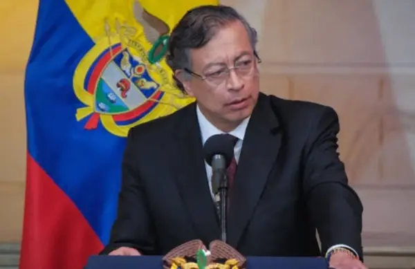 Gustavo Petro combatió el narcotráfico en su  gobierno.