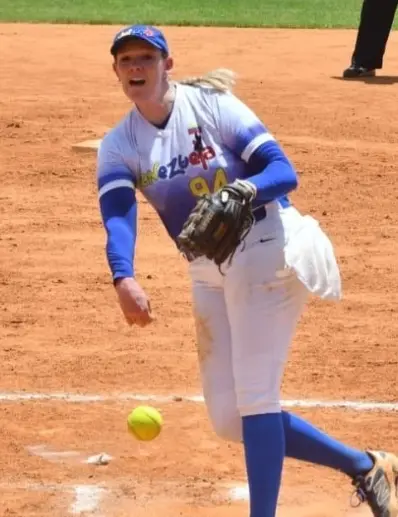 Michelle Floyd se llevó la victoria por el equipo Venezuela.
