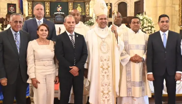 Personalidades que asistieron a la eucaristía