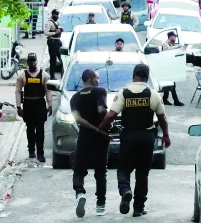 En los operativos fueron arrestadas 19 personas.