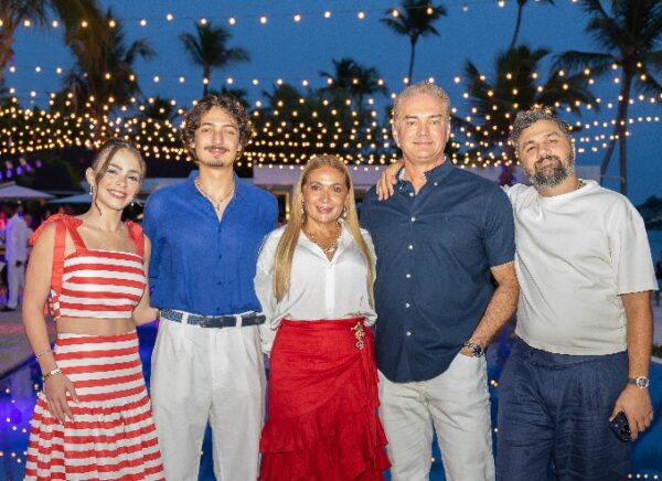 Victoria Umpierre, Christian, Loida, Jason Kycek y Sebastián Abreu.