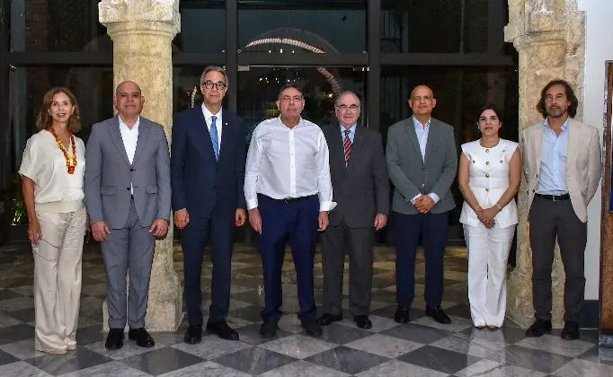 Carmen Rita Cordero, Amaury Sánchez, José Mármol, Gamal Michelén, Manuel García Arévalo, José E. Delmonte, Mariel Bera y Carlos León.