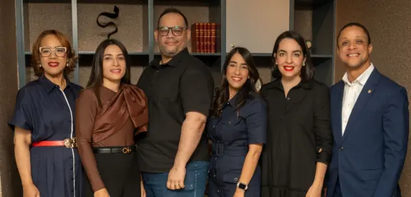 Onoris Metz, Pamela Rodríguez, Alf Álvarez, Gloria Zacarías, Ivanna Read y Jonathán Abreu.