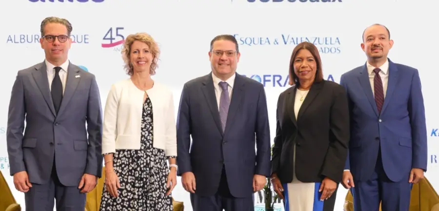 César Dargam, Sonia Barbry, Eduardo “Yayo” Sanz Lovatón, Eury Vásquez y Héctor Alies.
