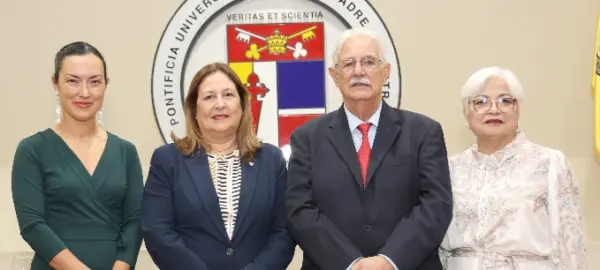 Chelsia Hetrick, Virginia Flores, Jorge Rodríguez Beruff y Mu-kien Sang Ben.