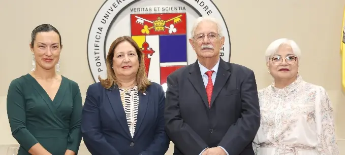 Chelsia Hetrick, Virginia Flores, Jorge Rodríguez Beruff y Mu-kien Sang Ben.
