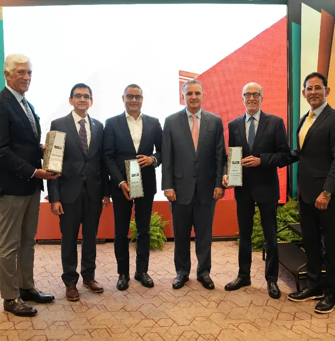Mariano Briceño, Jorge David Pérez, Martín Polanco, Giuseppe Maniscalco, Max Puig y Enrique García.