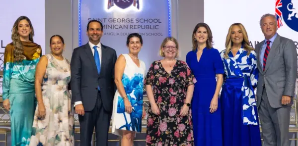 Los directivos del centro educativo.