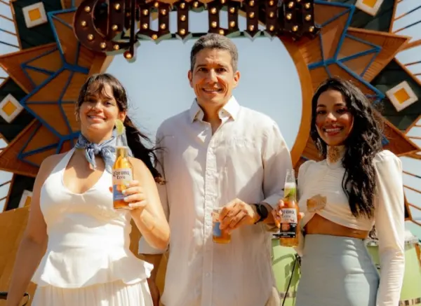 Pamella Isabel, Juan Francisco Álvarez y Lisamel Trinidad.
