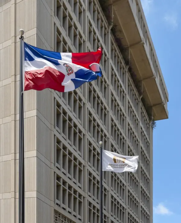 República Dominicana mantiene su tasa de política monetaria en el 5,25 % anual