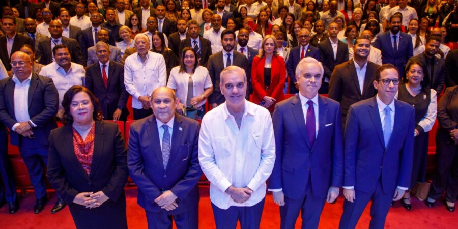 El mandatario afirmó que la normativa buscará responder a las necesidades del futuro y no sólo reflejar el sistema educativo actual.