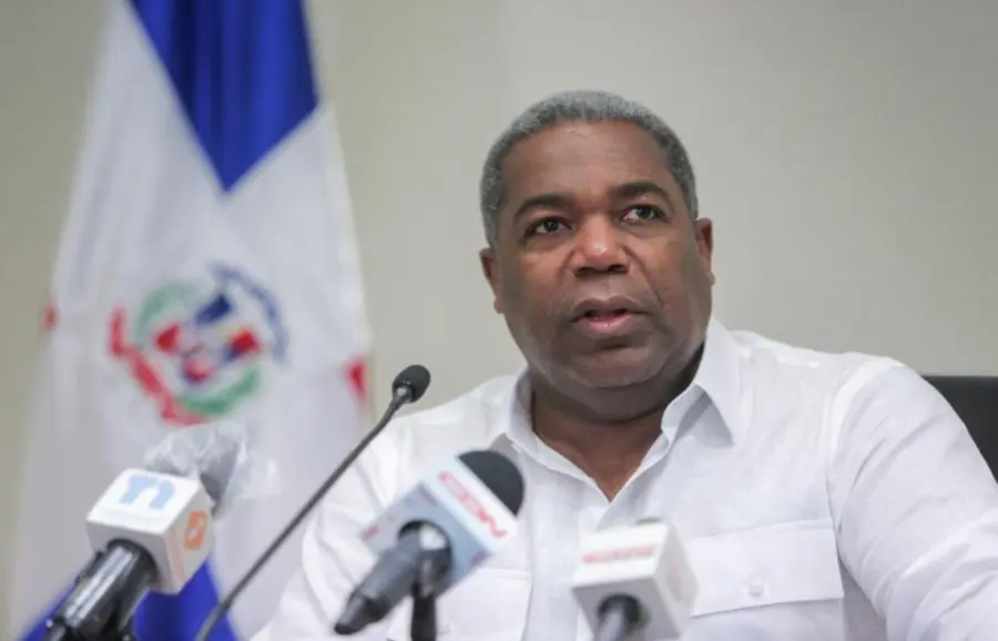 Peña Guaba apuesta por debates y cohesión para fortalecer la carrera presidencial del PRM.