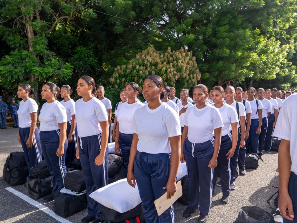 Policía Nacional refuerza su transformación con el ingreso de 1,639 aspirantes